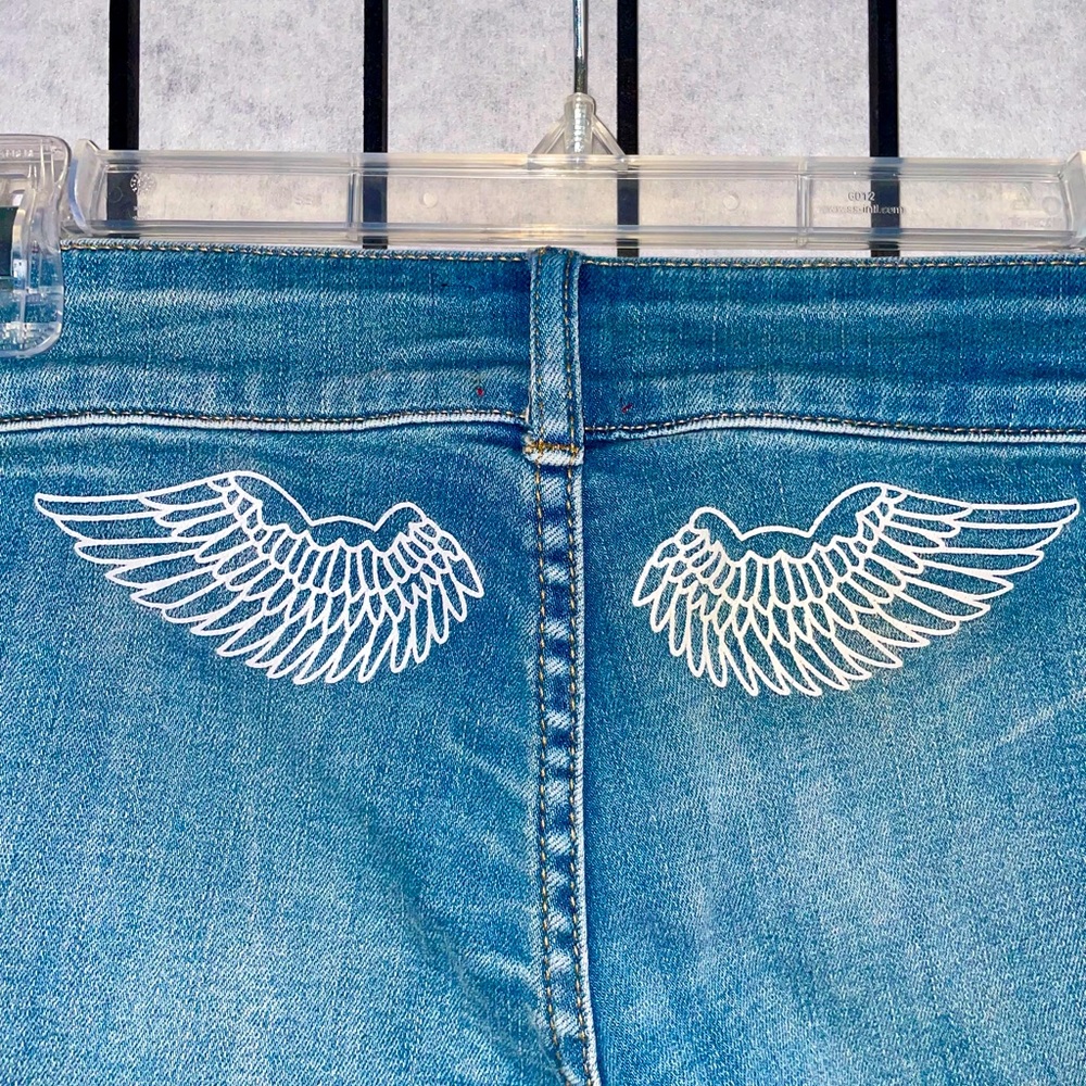 BDG Angel Wing Bootcut Jeans